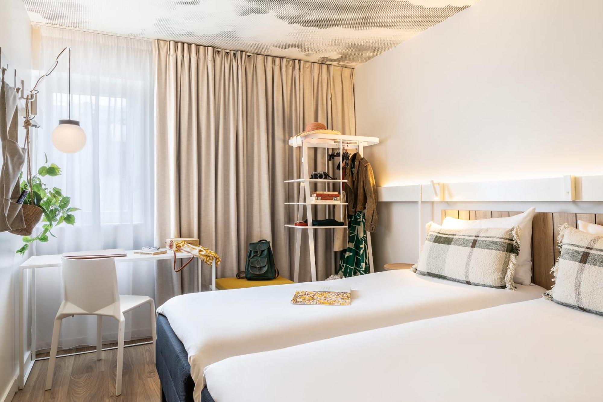 Ibis Maine Montparnasse Hotel Paris Exterior photo